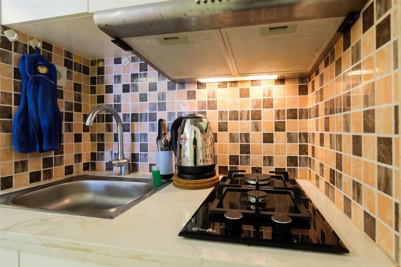 Apartment 1br The Wave Kuningan Near Kota Kasablanka By Travelio *